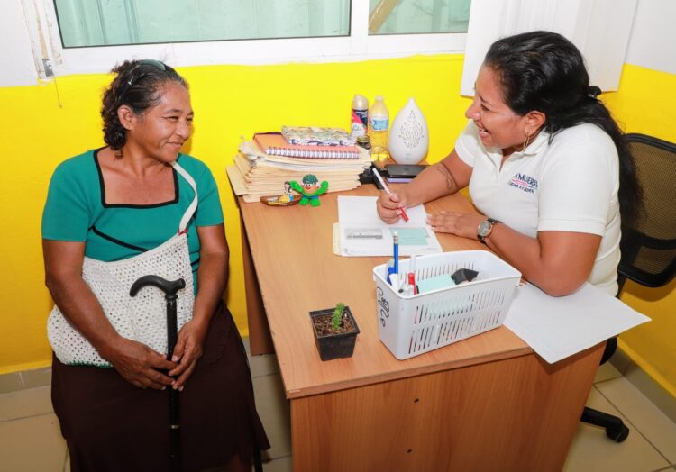 Continúa abierto registro para programa de cirugía de cataratas en Isla Mujeres