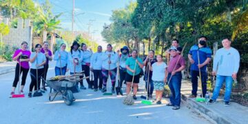 Realizan "Limpiatón" en la zona continental de Isla Mujeres