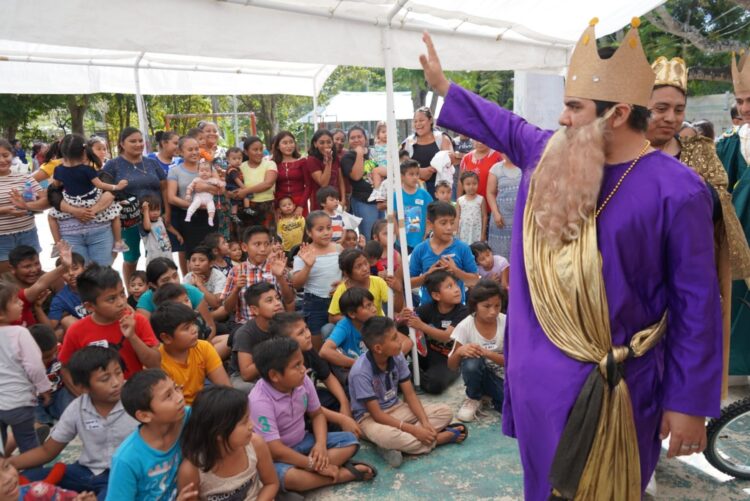 Llega el programa Jóvenes Apadrinando a Francisco May en Zona Continental de Isla Mujeres