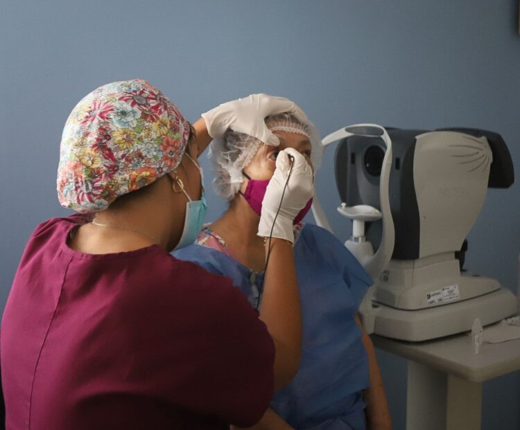 DIF de Puerto Morelos anuncia programas “Vive sin Dolor” y cirugía de cataratas