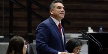 Aspirantes a candidatura presidencial deberán acatar proceso interno, advierte Alejandro Moreno