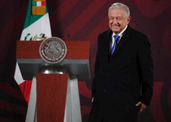 La economía mexicana está bien, asegura AMLO