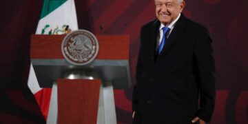 La economía mexicana está bien, asegura AMLO