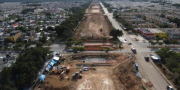 Ha comenzado paralelo a Tren Maya desarrollo de zonas en sur de Quintana Roo: AMLO
