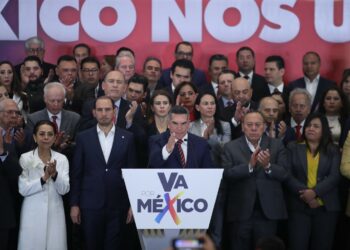 Fortaleza de Va por México reside en unidad de los tres partidos: Alejandro Moreno