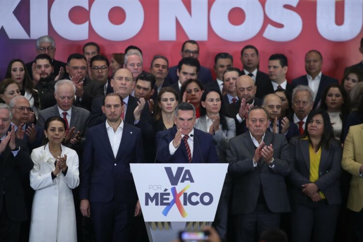 Fortaleza de Va por México reside en unidad de los tres partidos: Alejandro Moreno