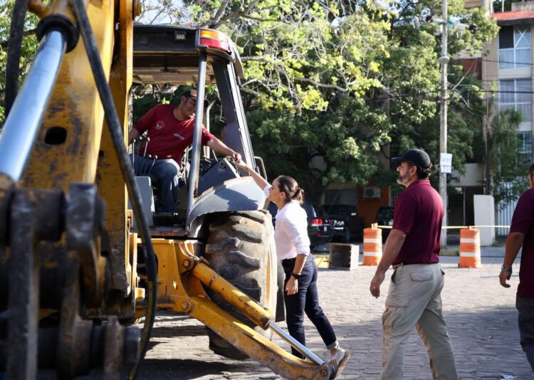 Constata Ana Patricia Peralta reparación de vialidad en Sm. 30
