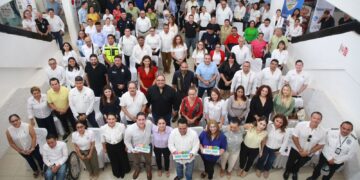 Ana Patricia Peralta reitera suma de esfuerzos entre empresarios y gobierno en Cancún