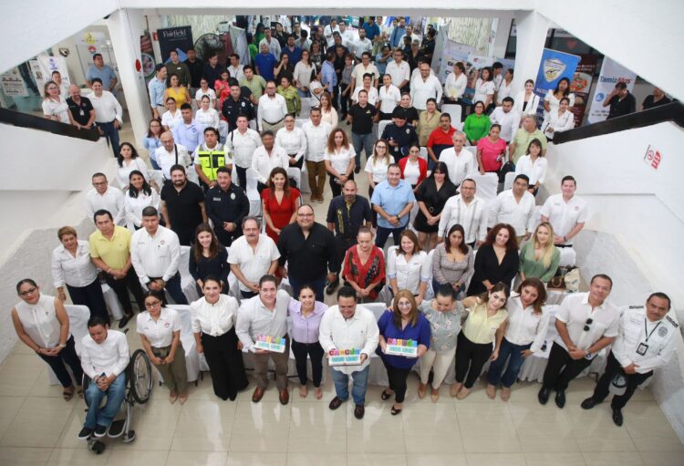 Ana Patricia Peralta reitera suma de esfuerzos entre empresarios y gobierno en Cancún