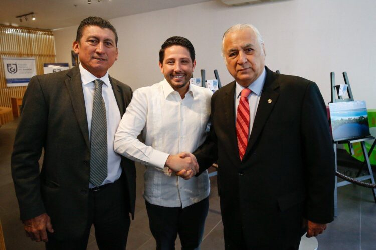 Renán Sánchez atestigua inauguración de participación del Caribe Mexicano en Punto México