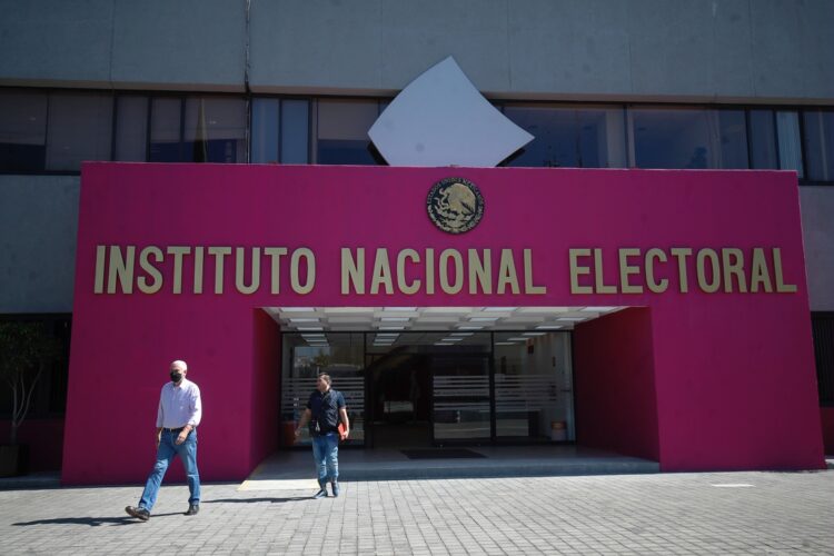 Aspirantes a presidir el INE deben ser mujeres: TEPJF