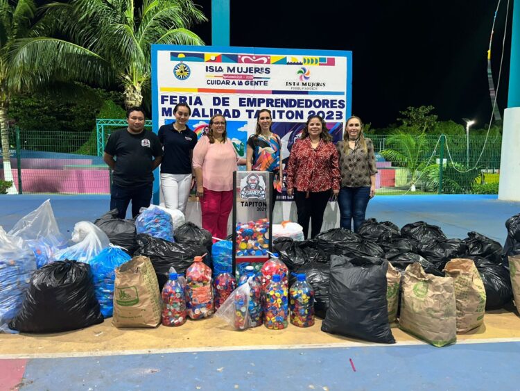 Abre Atenea Gómez espacios para la juventud isleña