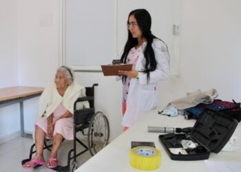 Inicia valoración de portomorelenses que se someterán a operación de cataratas