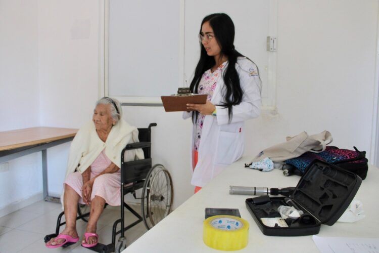 Inicia valoración de portomorelenses que se someterán a operación de cataratas