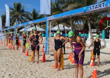 Se posiciona Puerto Morelos como destino de turismo deportivo con el el XVIII Maratón de Aguas Abiertas