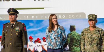 Asiste Atenea Gómez a ceremonia del Servicio Militar Nacional Clase 2004 Remisos y Mujeres Voluntarias