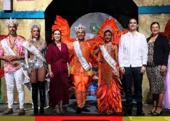 Viven en Isla Mujeres la tradición del Carnaval “Soy Caribe 2023” en “Gran Gala de Coronación”