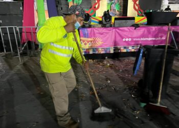 Se refuerza la limpieza en Isla Mujeres con motivo del Carnaval "Soy Caribe 2023"