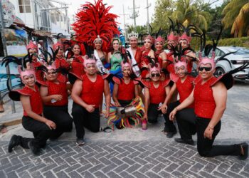 Genera desfile de Carnaval "Soy Caribe 2023" prosperidad en Isla Mujeres