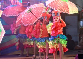 Viven los más pequeños de Isla Mujeres de mágico y divertido Carnaval Infantil