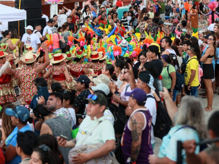 Deja el Carnaval "Soy Caribe 2023" gran derrama económica en Isla Mujeres