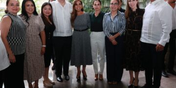 Reconoce Atenea Gómez a la gobernadora por gestión de nueva Oficina de Pasaportes en Cancún