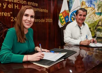 Impulsa Atenea Gómez desarrollo educativo con firma de convenio con la Universidad Sacro Cuore