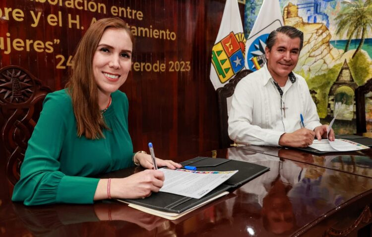 Impulsa Atenea Gómez desarrollo educativo con firma de convenio con la Universidad Sacro Cuore