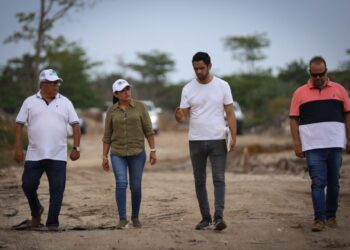 Blanca Merari supervisa zona de destino final del sargazo en Puerto Morelos
