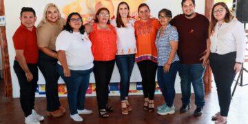 En el Día Naranja, promueve Atenea Gómez una vida libre de violencia en Isla Mujeres