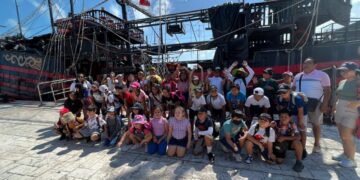 Fomenta Atenea Gómez valores cívicos y amor a la patria entre la niñez de Isla Mujeres