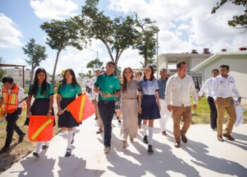 Mara Lezama anuncia la carrera de Técnico Ferroviario en CONALEP Quintana Roo