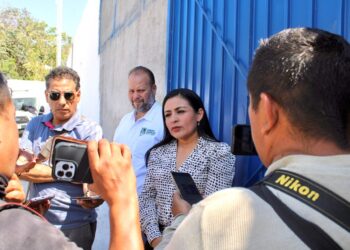Blanca Merari atiende demandas de policías de Puerto Morelos