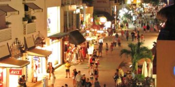 El crimen organizado en la Quinta Avenida de Playa del Carmen