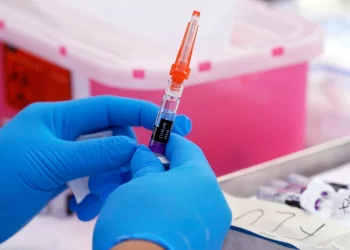 Existe una campaña de desinformación sobre desabasto de vacuna contra Covid-19: Ssa