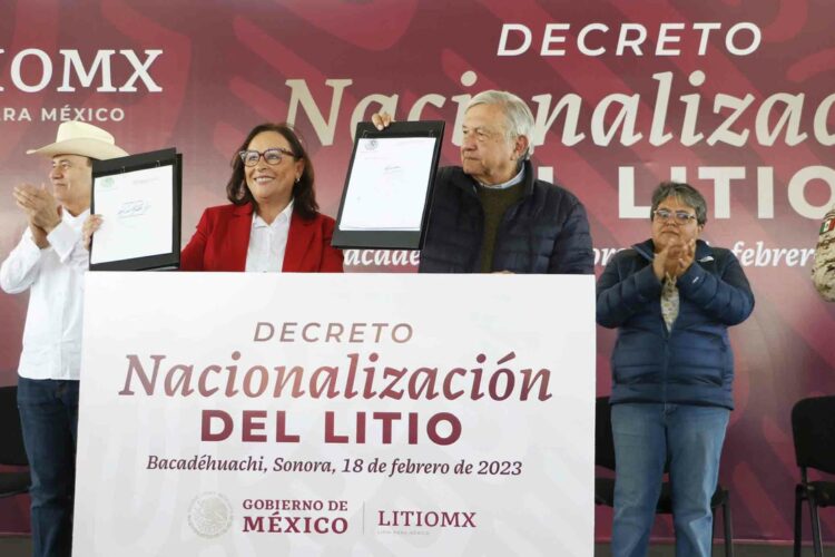El petróleo y el litio son de la nación, asegura AMLO