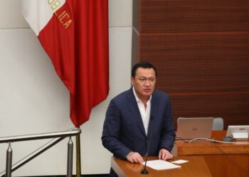 Osorio Chong rechaza que pueda ser removido como coordinador del PRI en el Senado
