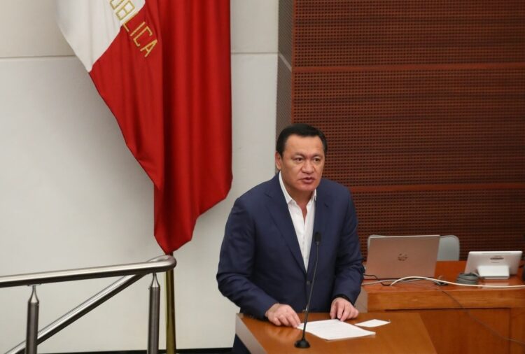 Osorio Chong rechaza que pueda ser removido como coordinador del PRI en el Senado