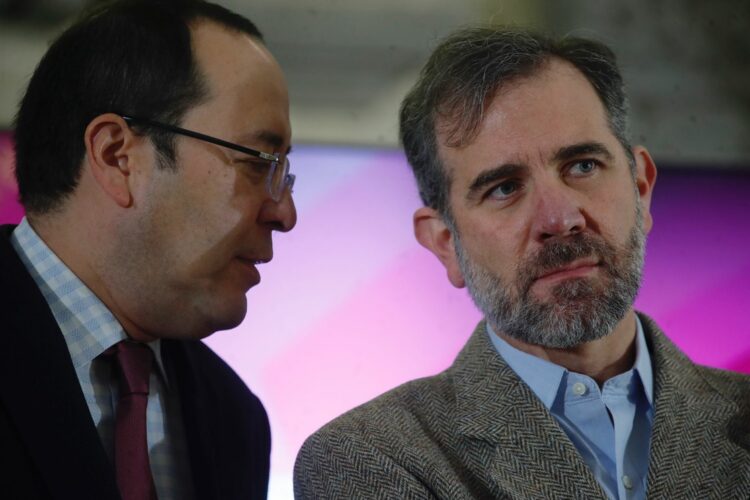 Abordarán Lorenzo Córdova y Jucopo del Senado minuta electoral pendiente