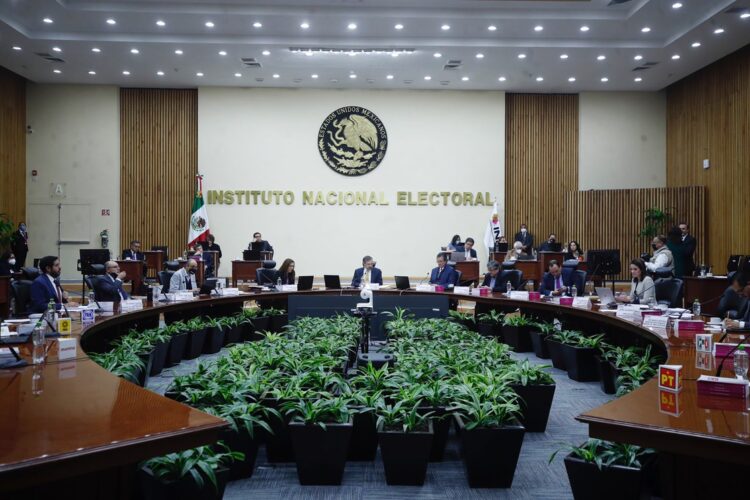 INE invalida reforma estatuaria del PRI en votación dividida