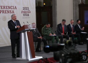 Debe atenderse el consumo de drogas para serenar al país: AMLO