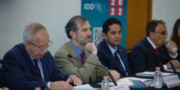 Lamenta Lorenzo Córdova que se quiera elegir a consejeros del INE a través de tómbola