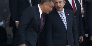 Es necesario que Felipe Calderón fije su postura por caso de García Luna: AMLO