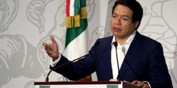 Revela encuesta que 84% quiere juicio contra Felipe Calderón: Mario Delgado