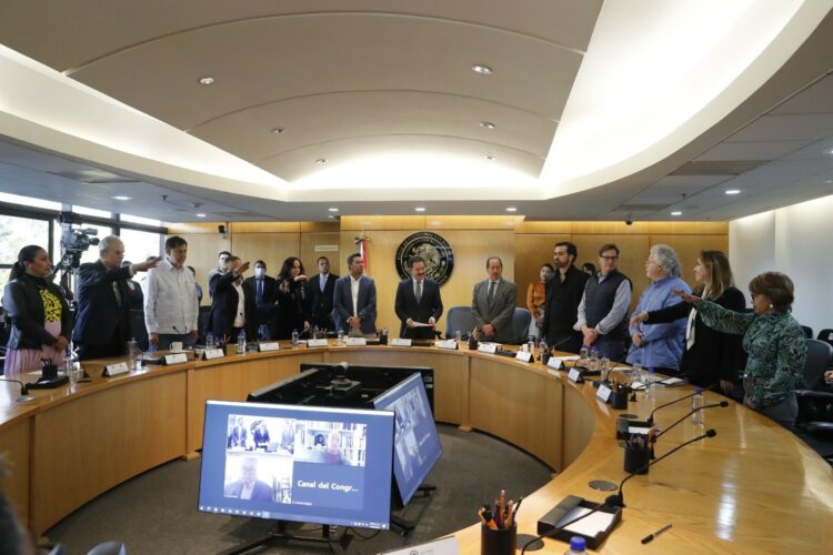 Rinden protesta integrantes de comité técnico de candidatos a consejeros del INE