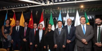 Une Ana Patricia Peralta a Cancún con el mundo