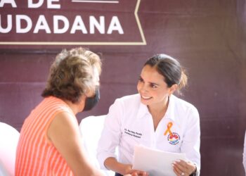 Ana Patricia Peralta resuelve demandas de cancunenses en audiencias públicas