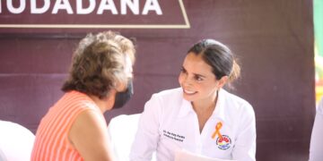 Ana Patricia Peralta resuelve demandas de cancunenses en audiencias públicas