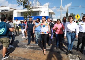 Ana Patricia Peralta lleva Mesa de Seguridad al parque “El Crucero” en Cancún