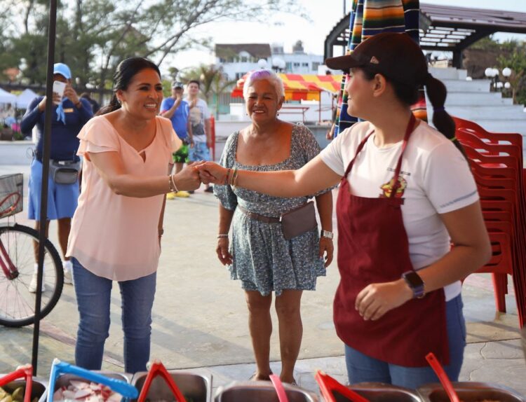 Blanca Merari acude a segunda edición de la “Feria Internacional del Taco“